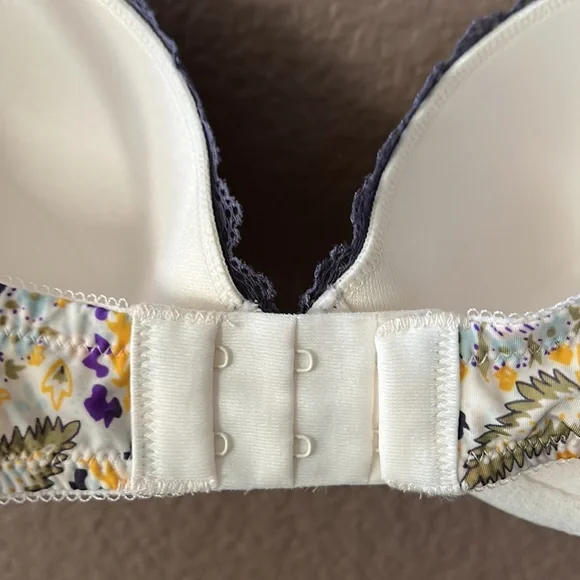 Calvin Klein bra - Picture 5 of 6